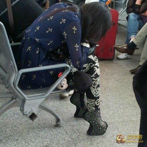 c0270339jw1eorxa2lxp9j20de0df41v