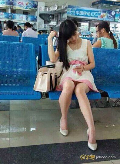 c0270339jw1erdi5vcwbej20b00f2jug