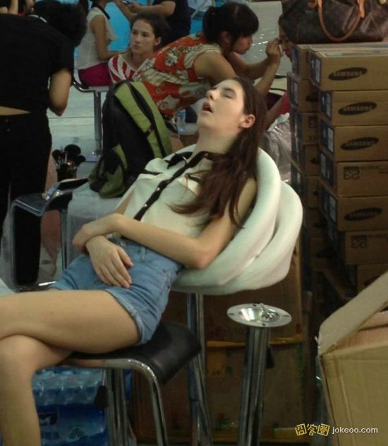 c0270339jw1eremowkd4hj20fa0hktaa