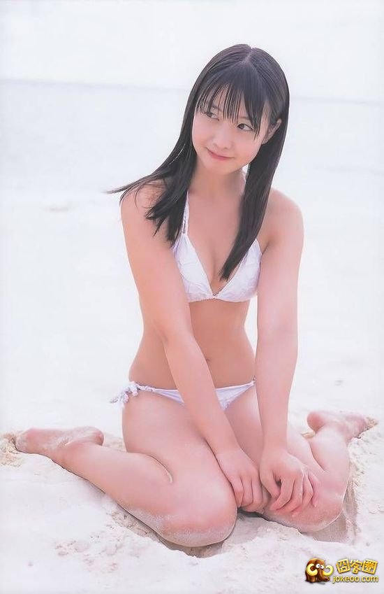 11区权威大评选:最有女人味的性感坐姿是?