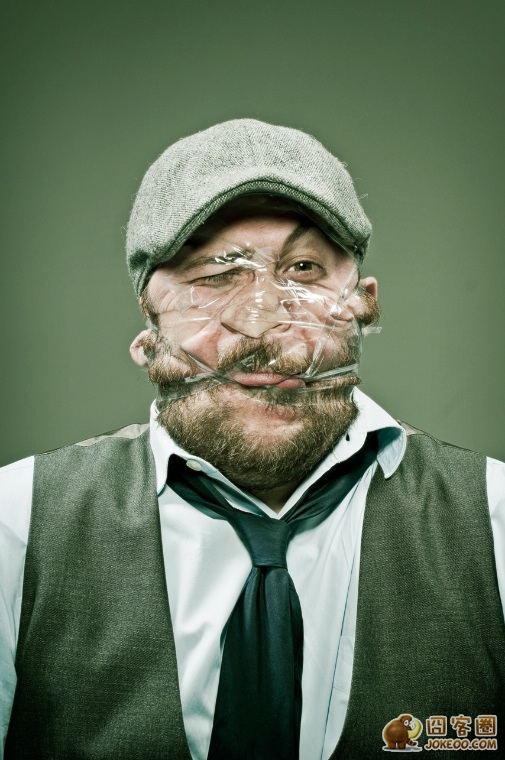 图片[24]-艺术家胶带贴脸颊如僵尸附身一般[34P]-囧客圈