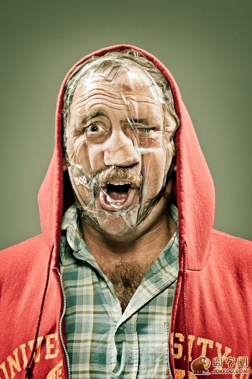 图片[21]-艺术家胶带贴脸颊如僵尸附身一般[34P]-囧客圈