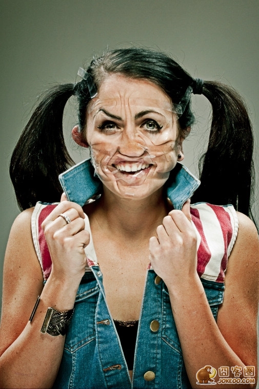 图片[15]-艺术家胶带贴脸颊如僵尸附身一般[34P]-囧客圈