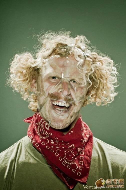 图片[14]-艺术家胶带贴脸颊如僵尸附身一般[34P]-囧客圈