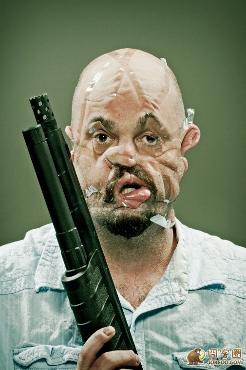 图片[11]-艺术家胶带贴脸颊如僵尸附身一般[34P]-囧客圈