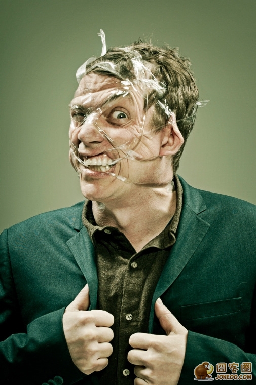 图片[4]-艺术家胶带贴脸颊如僵尸附身一般[34P]-囧客圈