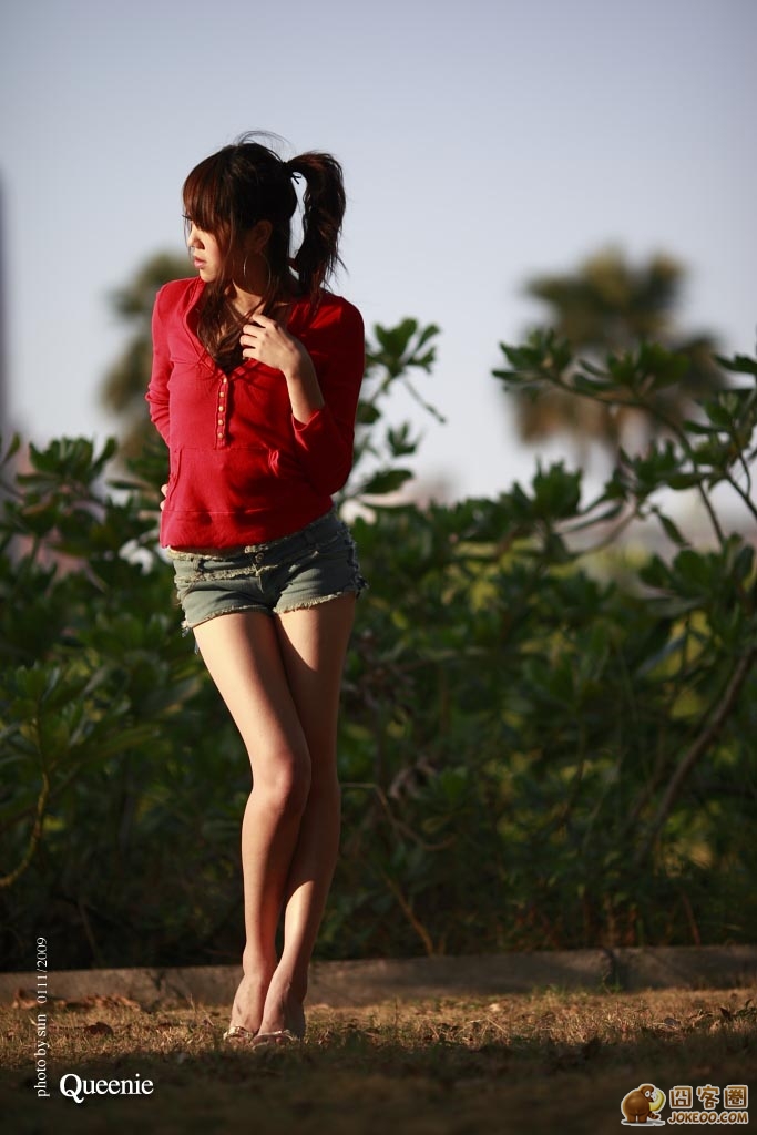 图片[4]-每日福利-长腿美女Queenie修长美腿 2013-01-20-囧客圈