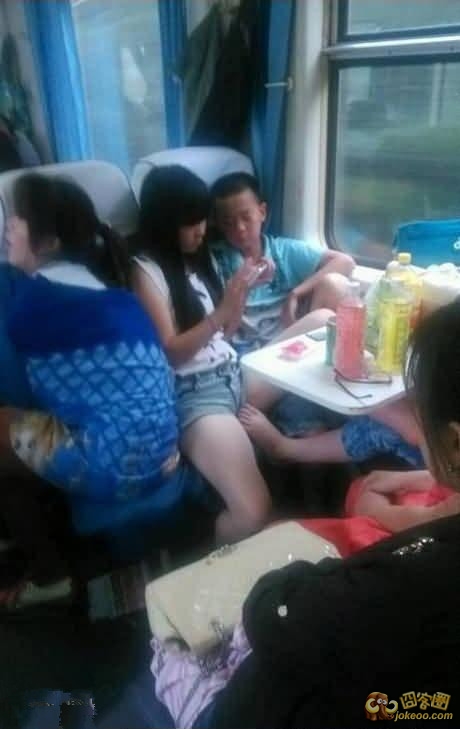 d2041822jw1efswvb8f5yj20cs0k975e