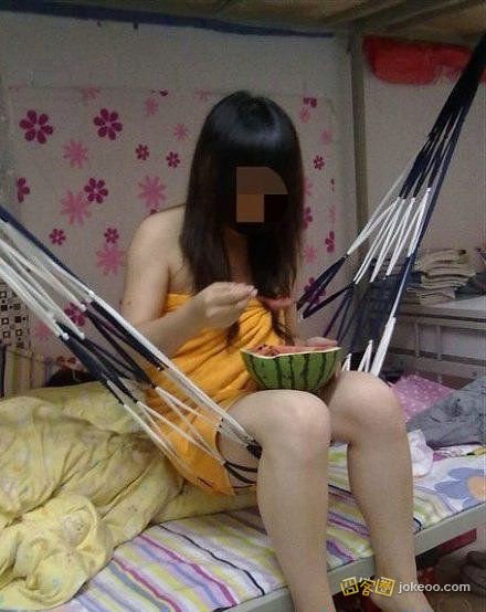 686e28e2jw1eqtwr5h7qyj20c80fet9v