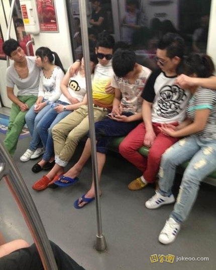 686e28e2jw1er48hvsye4j20by0ezq3t