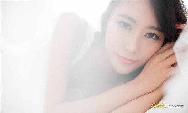 89066b21tw1et00mbt1x5j20j60bjt97