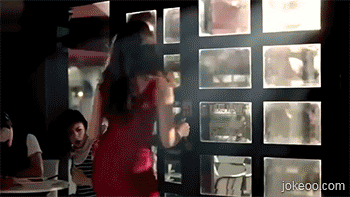 图片[1]-炸裂的电动车AD-囧客圈