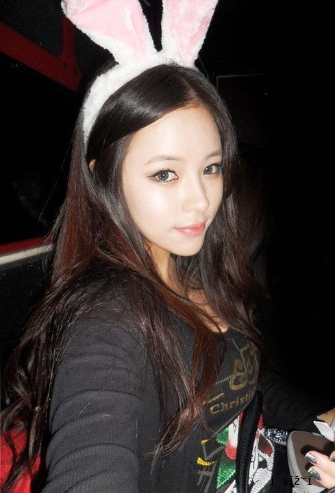 图片[6]-情谊千金,不敌胸前四两 超巨量96张美图!-囧客圈