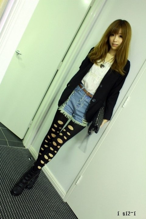 图片[26]-情谊千金,不敌胸前四两 超巨量96张美图!-囧客圈