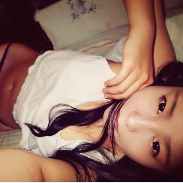 图片[55]-情谊千金,不敌胸前四两 超巨量96张美图!-囧客圈