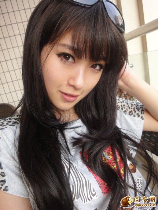 小站成立这么久了，咱一直努力着完善这个小站。每天辛苦的从网上搜罗最性感的美女图片。真的真的很辛苦。希