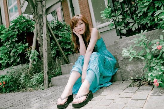 如果喜欢本小站的内容，在小站的顶部，点击右边的“★星星★”推荐我们吧！